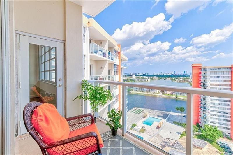 1301 NE Miami Gardens Drive, Unit 1721w, Miami, FL 33179 Photo