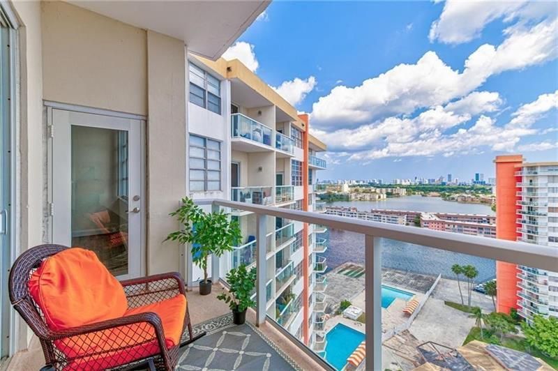 1301 NE Miami Gardens Drive, Unit 1721w, Miami, FL 33179 Photo