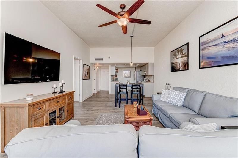 1301 NE Miami Gardens Drive, Unit 1721w, Miami, FL 33179 Photo