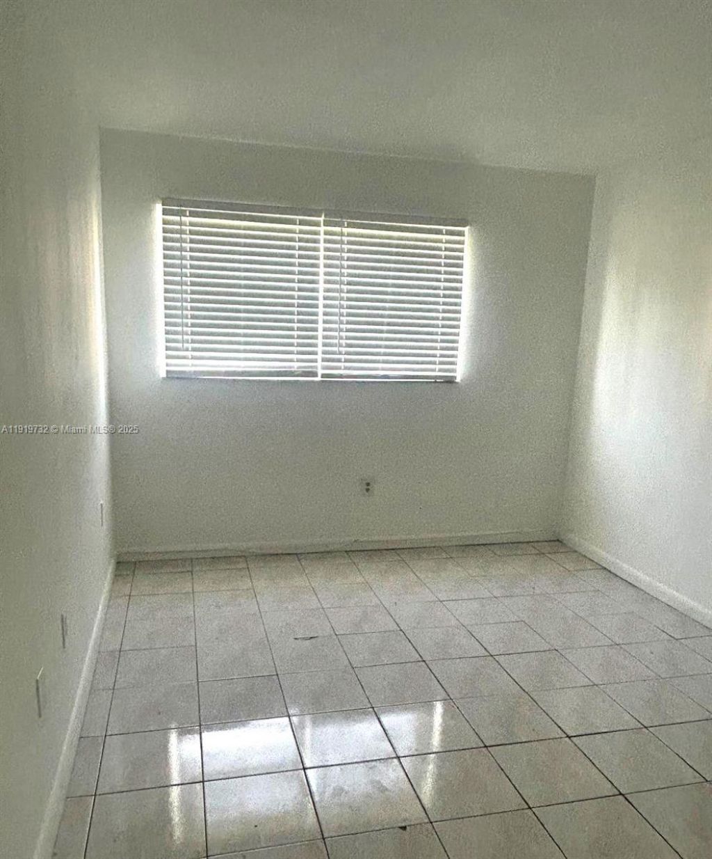 3600 NW 21st St, Unit 101, Lauderdale Lakes, FL 33311 Photo