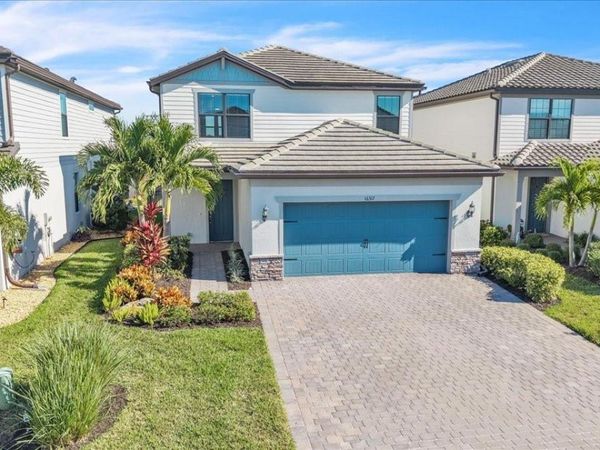 16317 PINE MIST DRIVE, LAKEWOOD RANCH, FL 34211