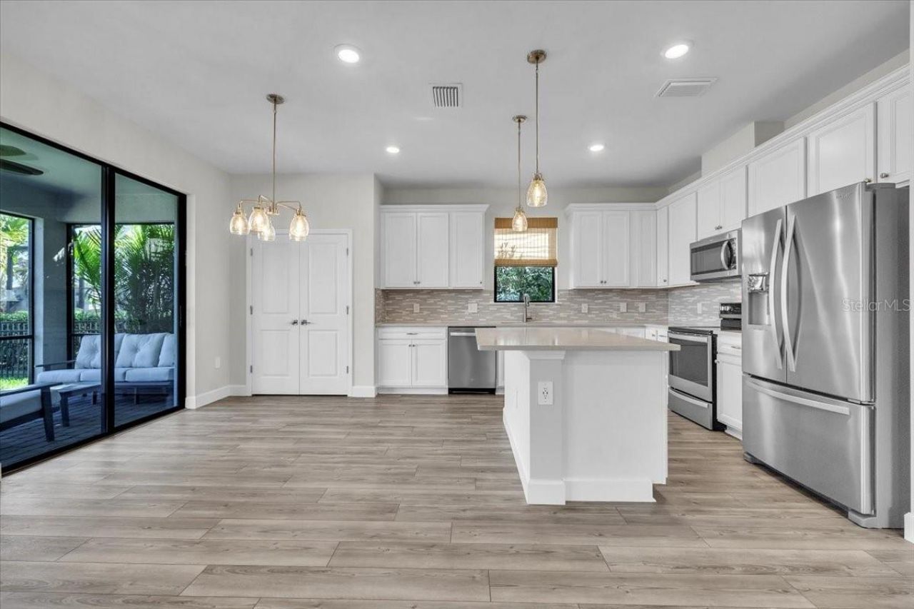 16317 Pine Mist Drive, Lakewood Ranch, FL 34211 Photo