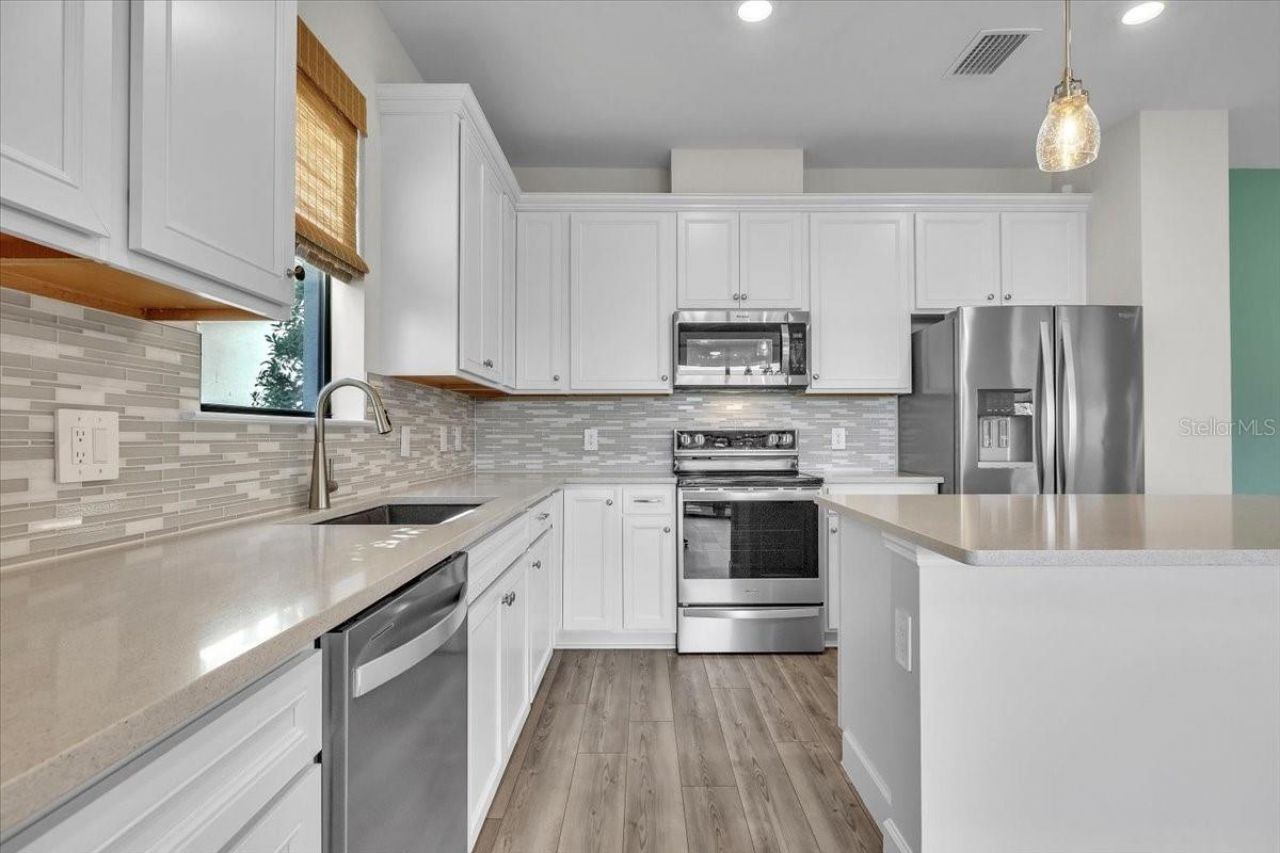 16317 Pine Mist Drive, Lakewood Ranch, FL 34211 Photo