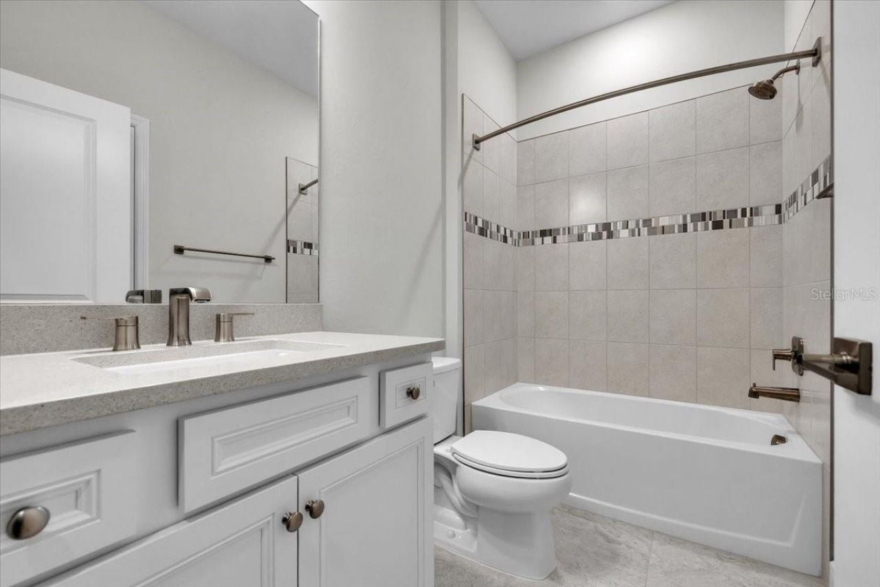 16317 Pine Mist Drive, Lakewood Ranch, FL 34211 Photo