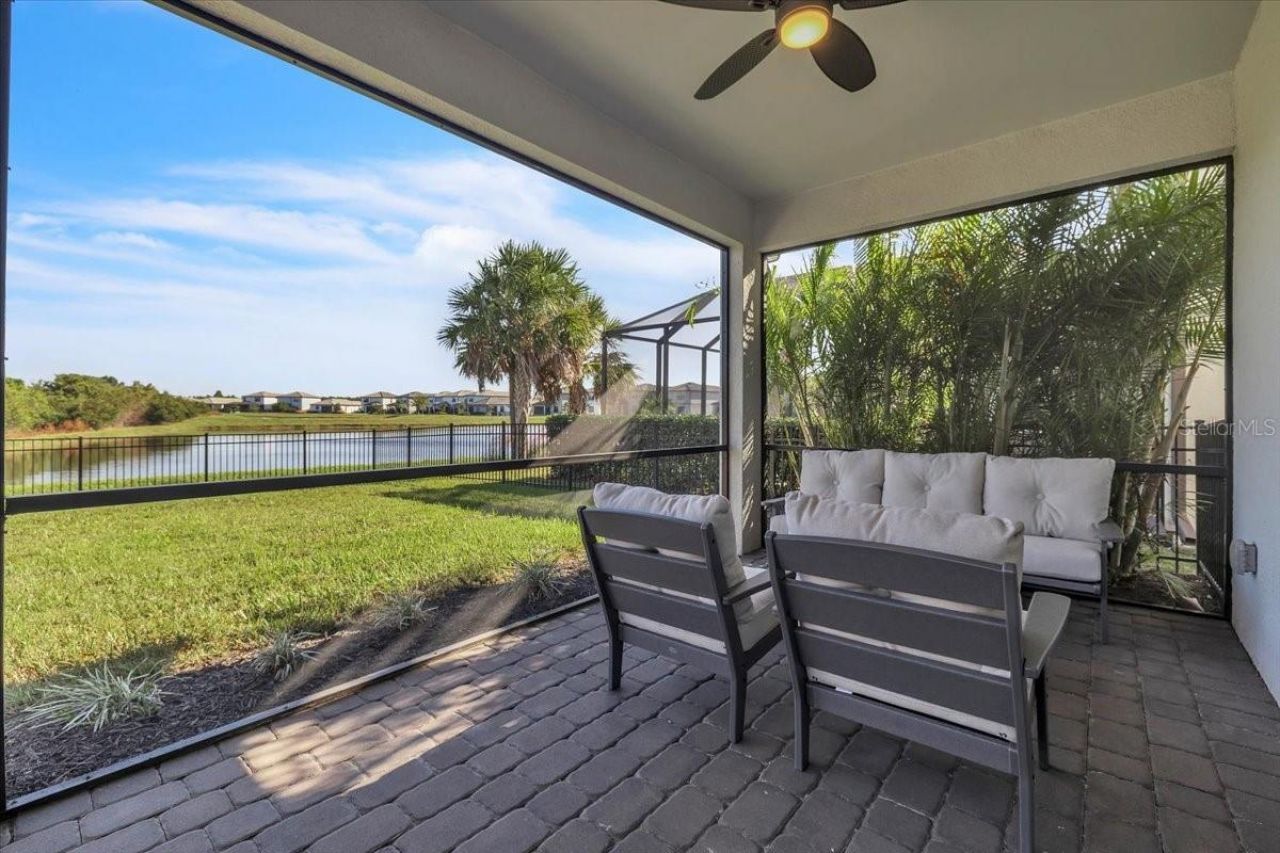 16317 Pine Mist Drive, Lakewood Ranch, FL 34211 Photo