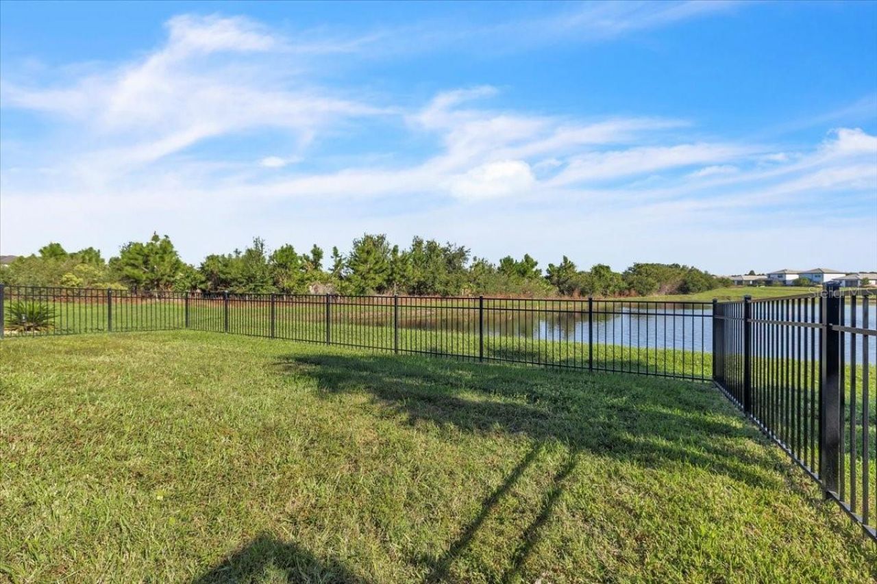 16317 Pine Mist Drive, Lakewood Ranch, FL 34211 Photo