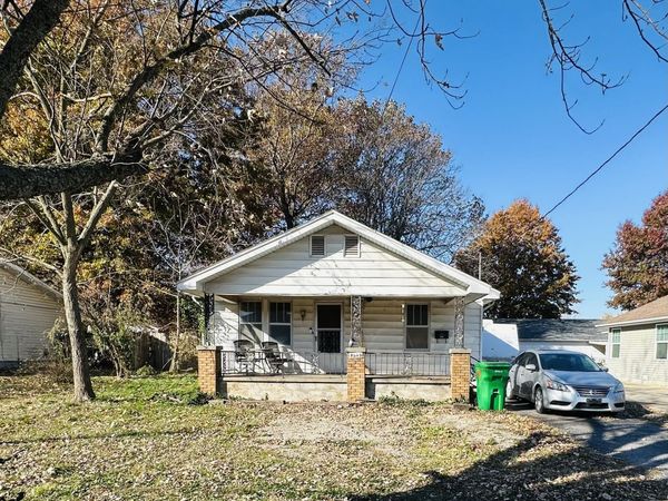 2549 N Delaware Avenue, Springfield, MO 65803