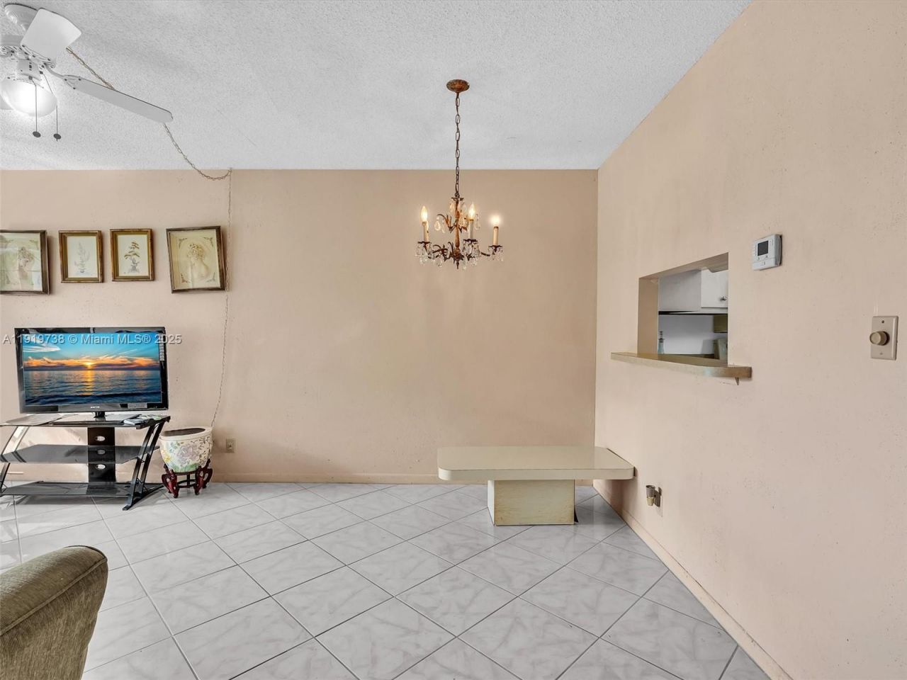 5102 NW 36th St, Unit 607, Lauderdale Lakes, FL 33319 Photo