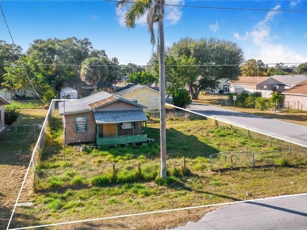 402 BENNETT STREET, AUBURNDALE, FL 33823