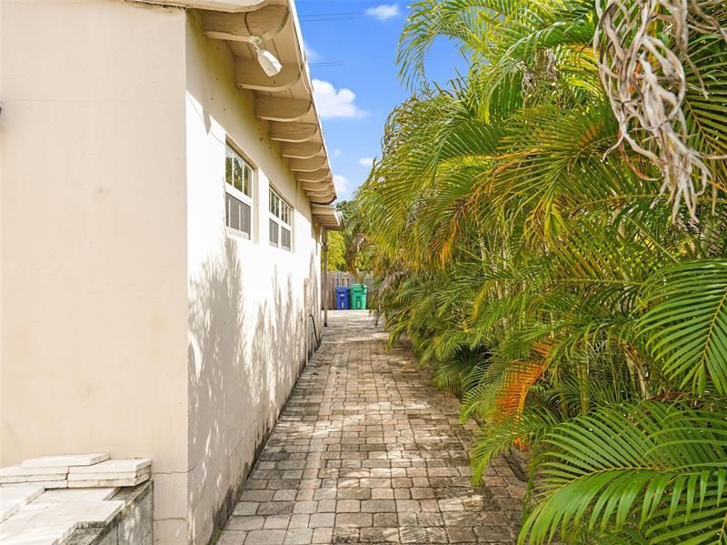 500 NW 120th Street, Miami, FL 33168 Photo