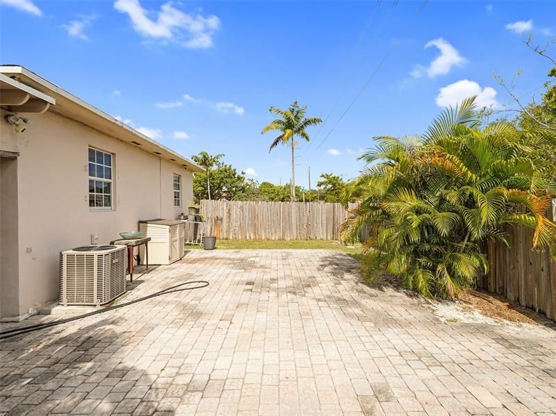 500 NW 120th Street, Miami, FL 33168 Photo