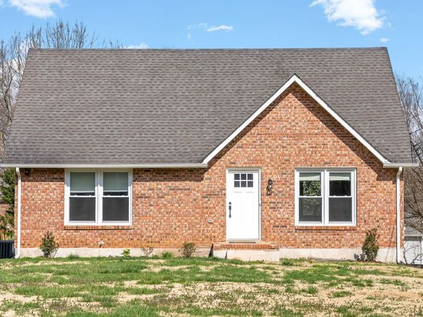 1815 Palamino Dr , Clarksville, TN 37042