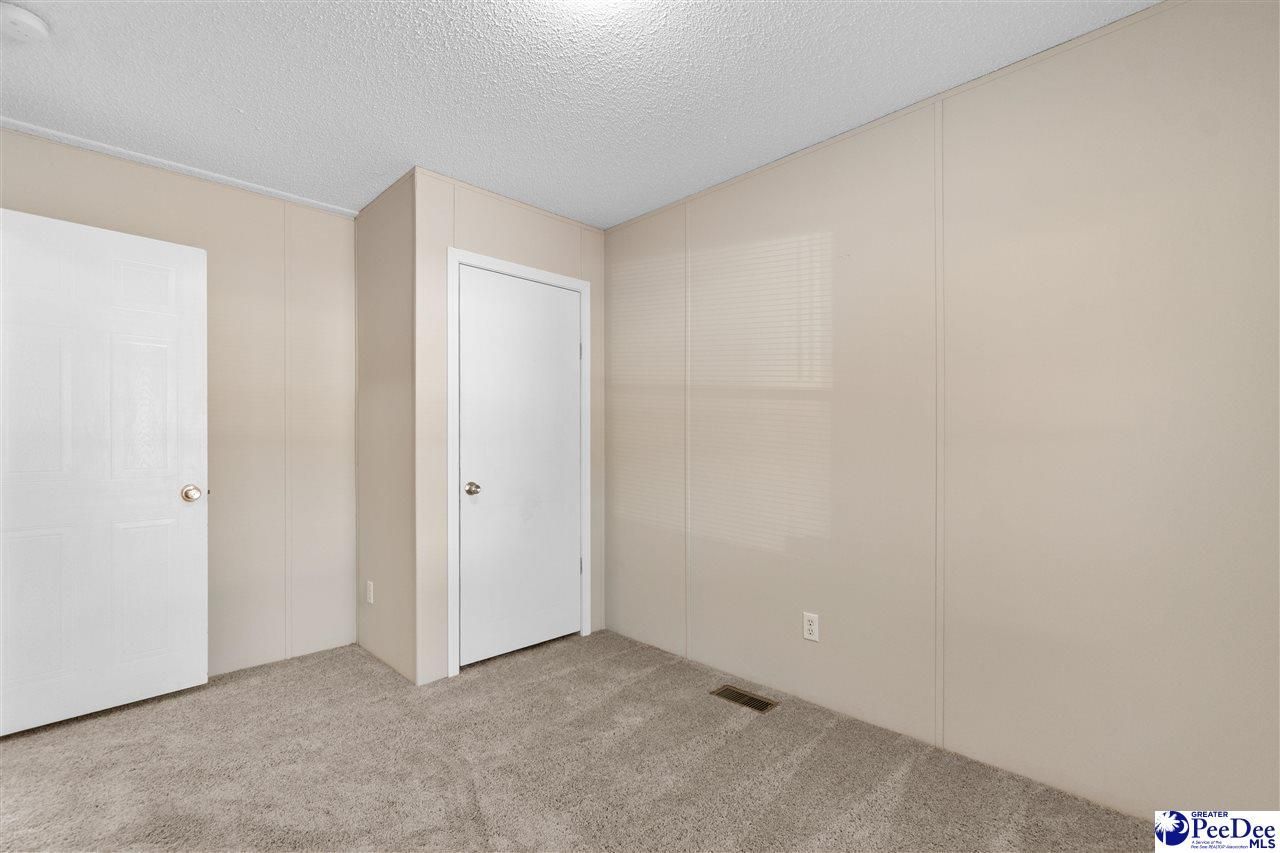 235 Rolling Creek Photo 18