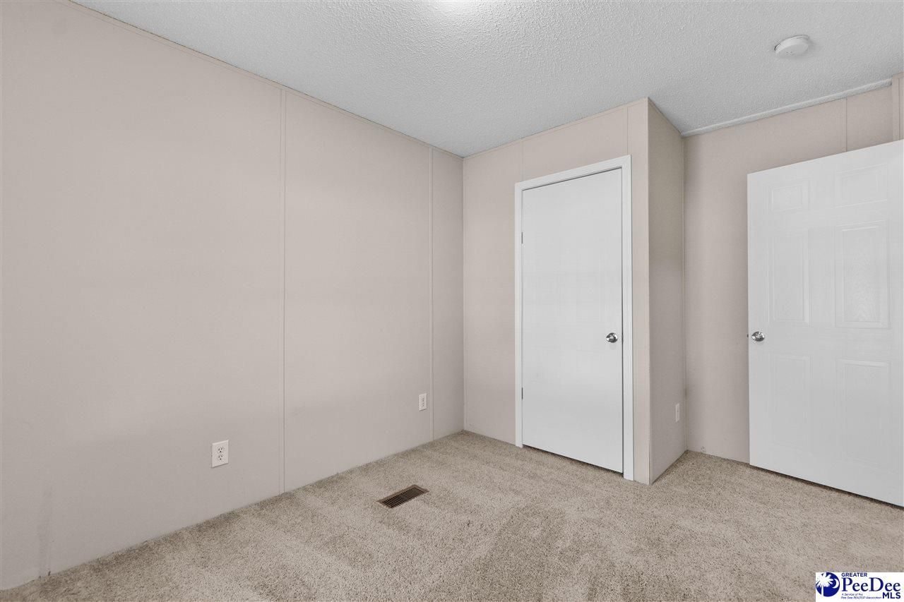 235 Rolling Creek Photo 22