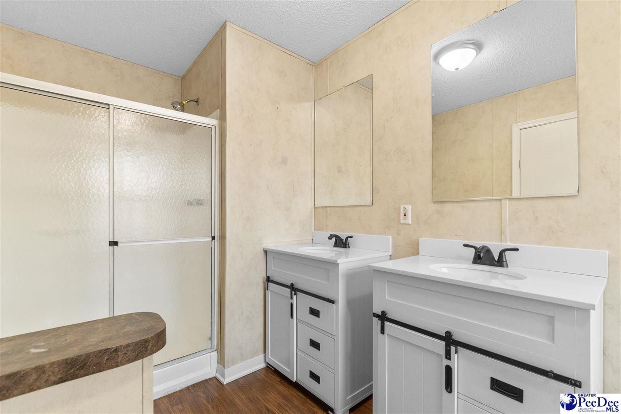 235 Rolling Creek Photo 26