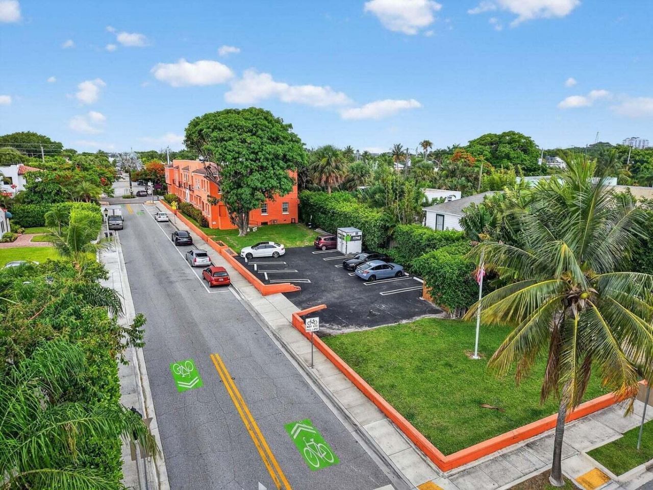 623 Park Place, Unit 19, West Palm Beach, FL 33401 Photo