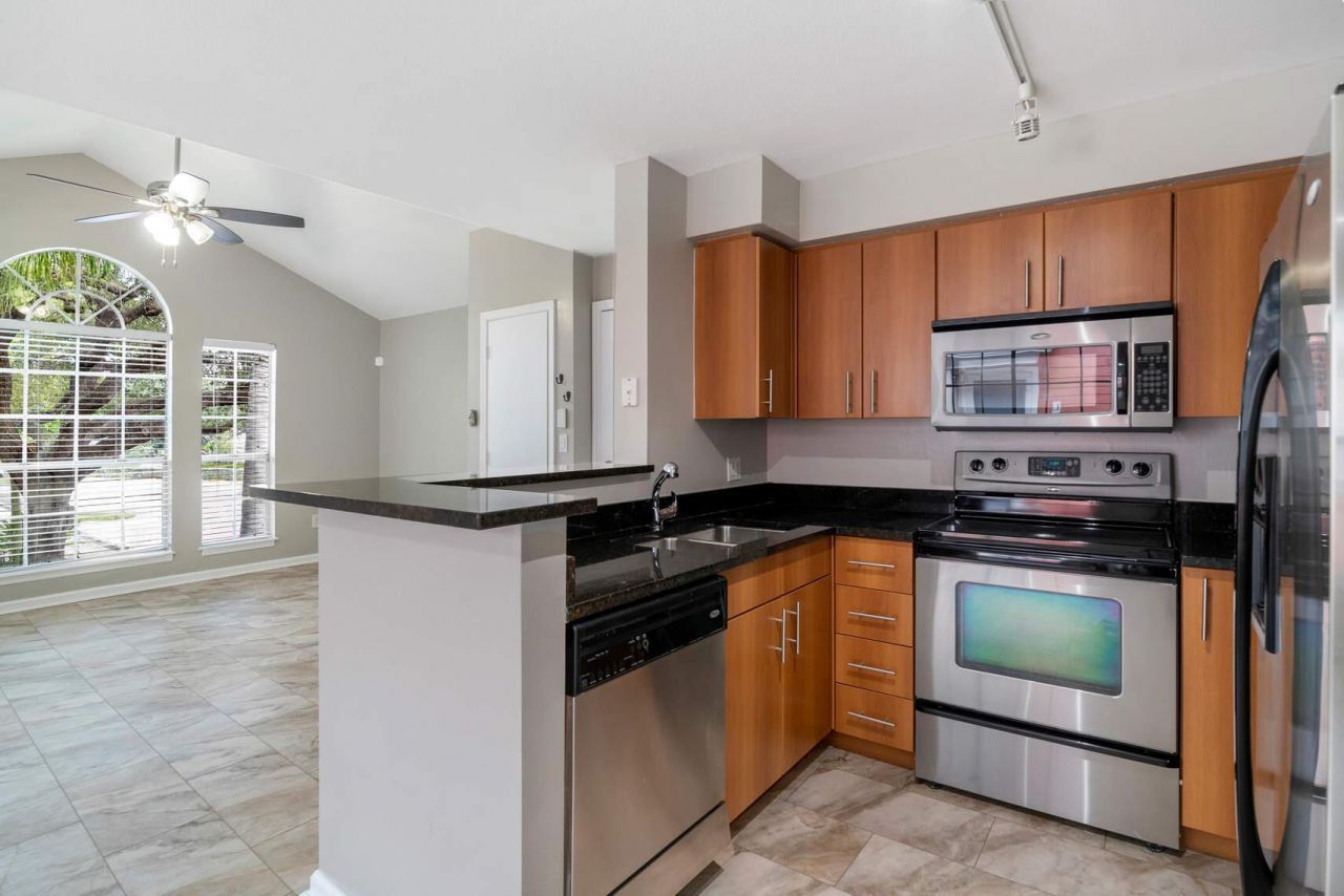 1055 Crystal Way, Unit J, Delray Beach, FL 33444 Photo