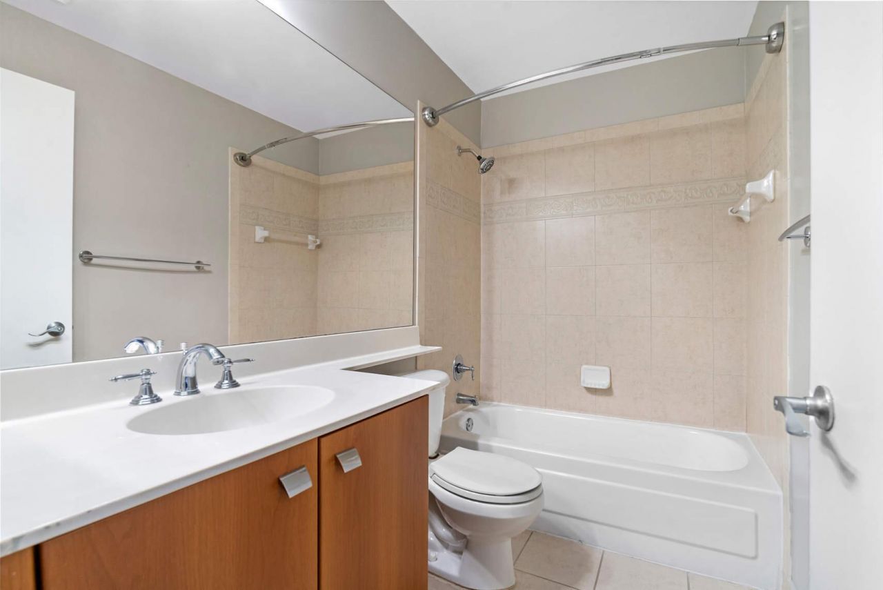 1055 Crystal Way, Unit J, Delray Beach, FL 33444 Photo