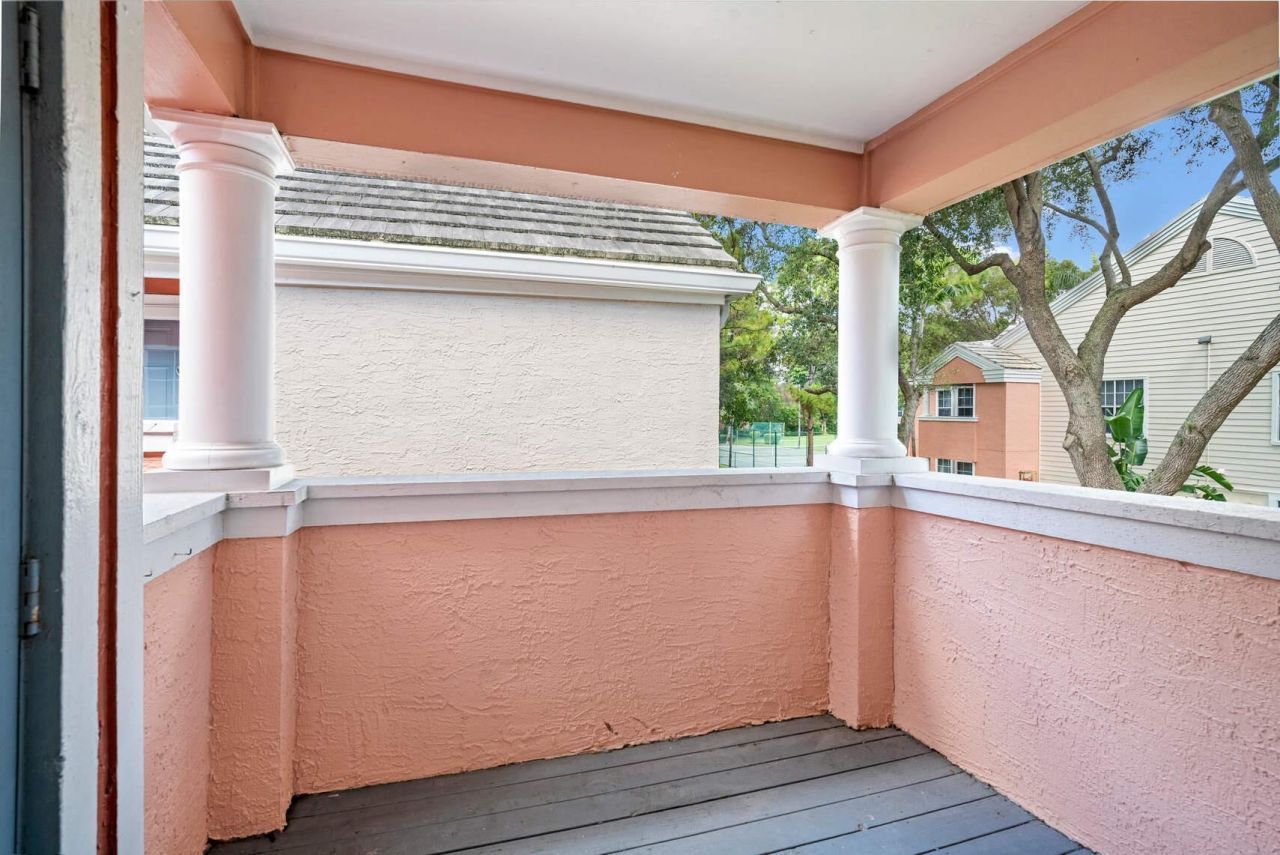 1055 Crystal Way, Unit J, Delray Beach, FL 33444 Photo