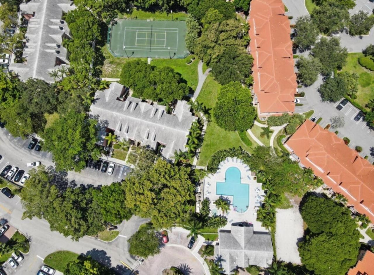 1055 Crystal Way, Unit J, Delray Beach, FL 33444 Photo