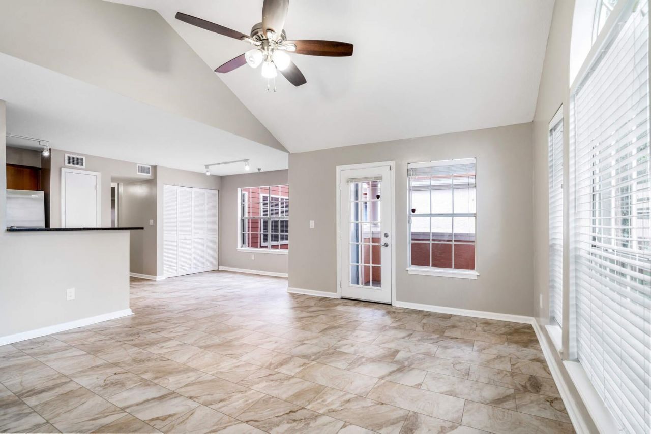 1055 Crystal Way, Unit J, Delray Beach, FL 33444 Photo