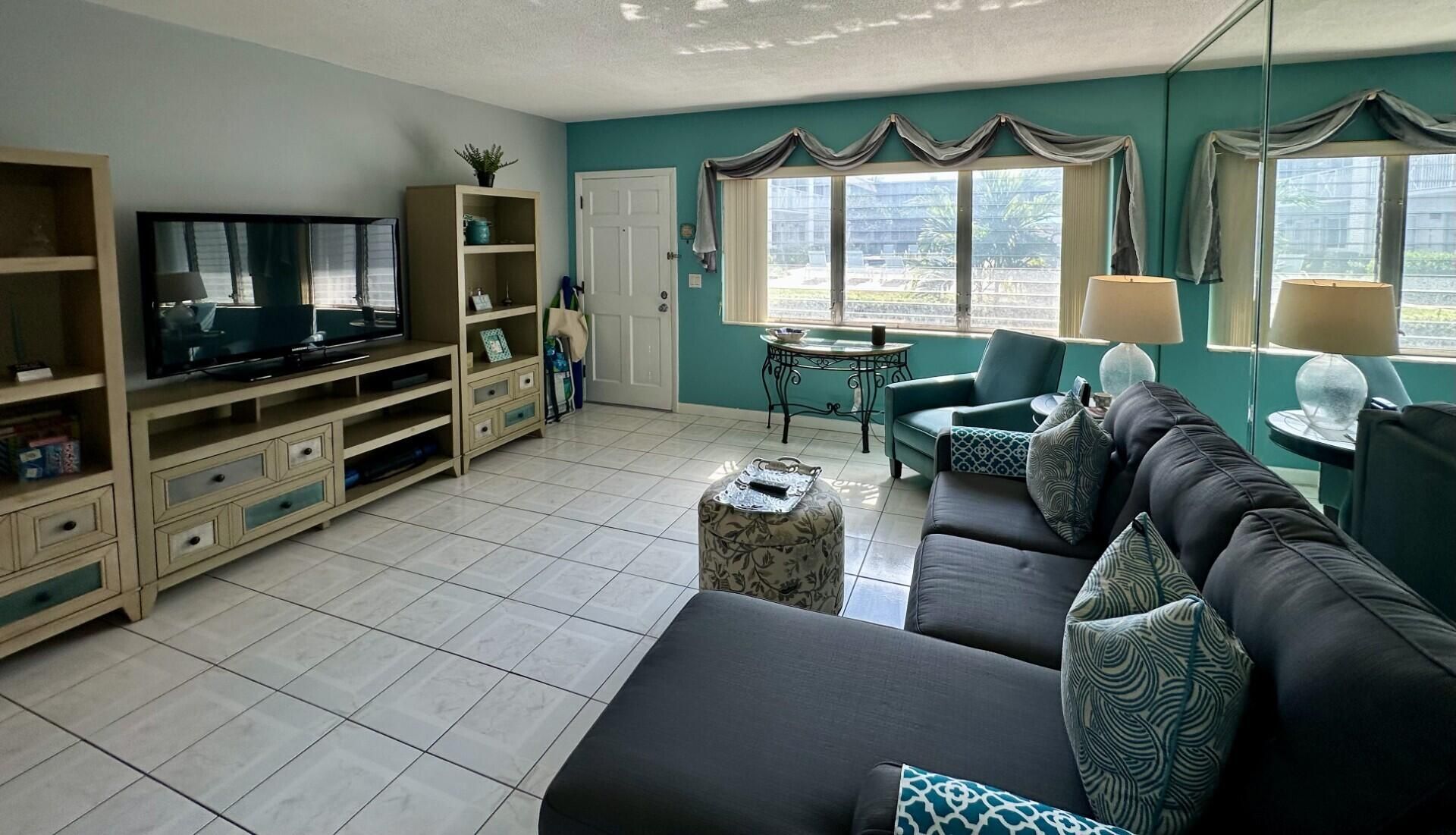 1001 NE 8th Avenue, Unit 102, Delray Beach, FL 33483 Photo