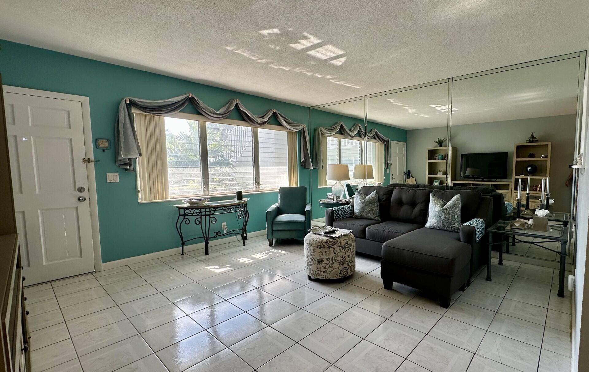1001 NE 8th Avenue, Unit 102, Delray Beach, FL 33483 Photo