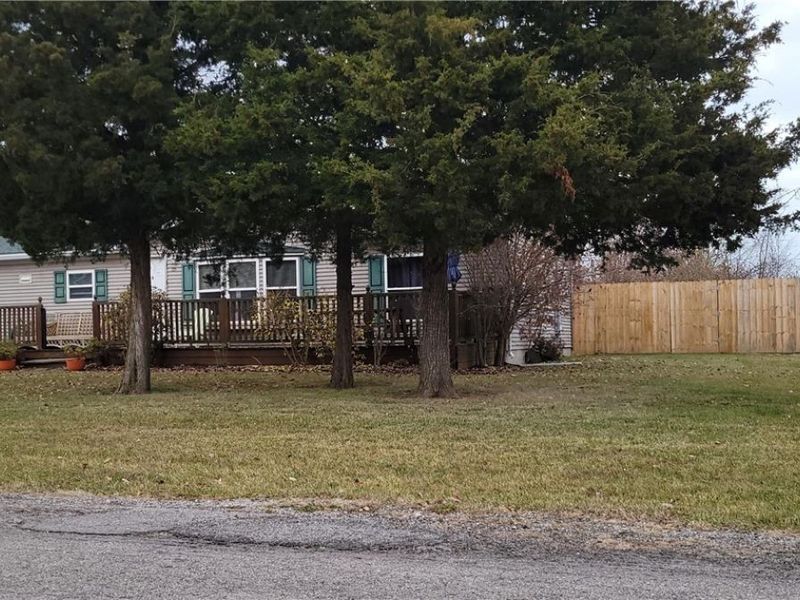 224 Melody Lane, Kelleys Island, OH 43438 Photo 2