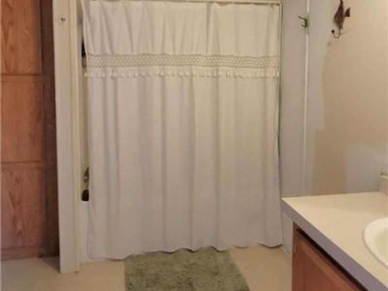 224 Melody Lane, Kelleys Island, OH 43438 Photo 9