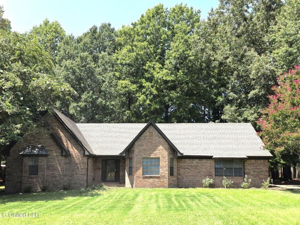 8625 Deer Creek Circle, Olive Branch, MS 38654
