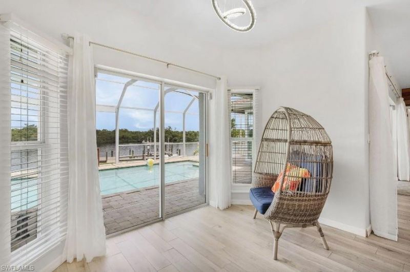 4885 E Riverside Dr, Fort Myers, FL 33905 Photo