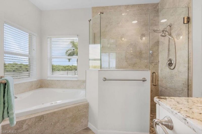 4885 E Riverside Dr, Fort Myers, FL 33905 Photo