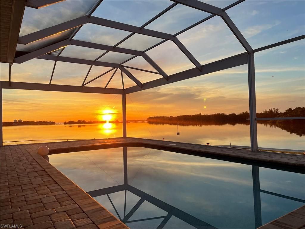 4885 E Riverside Dr, Fort Myers, FL 33905 Photo