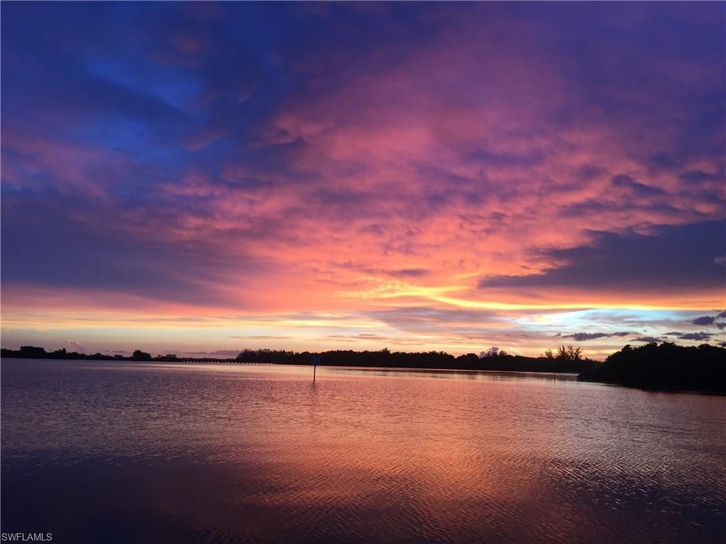 4885 E Riverside Dr, Fort Myers, FL 33905 Photo