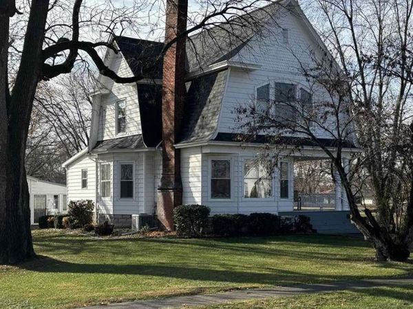 502 Albers St., Golden, IL 62339