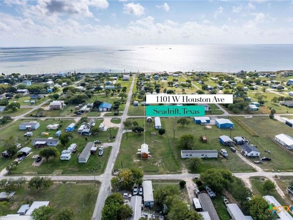 1101 W Houston Avenue, Seadrift, TX 77983