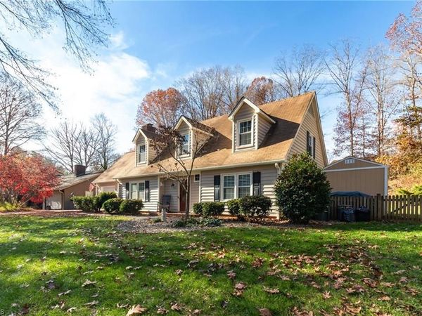 438 Valleymeade Drive, Kernersville, NC 27284