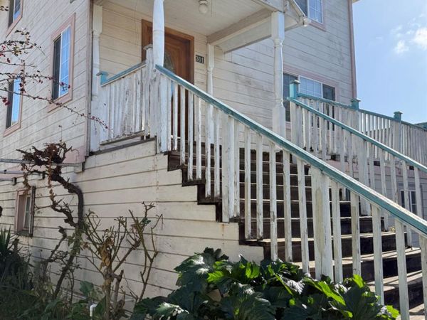 301 B St, Isleton, CA 95641