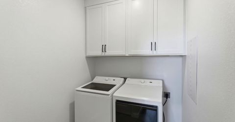 8465 Viborg Ln, Elk Grove, CA 95758 Photo