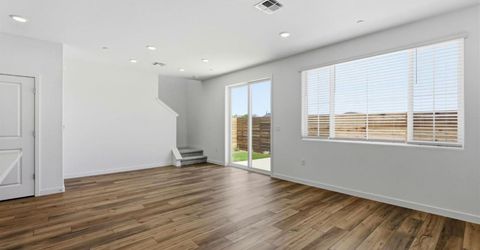 8465 Viborg Ln, Elk Grove, CA 95758 Photo