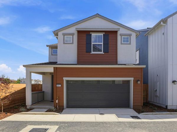 8457 Viborg Ln, Elk Grove, CA 95758