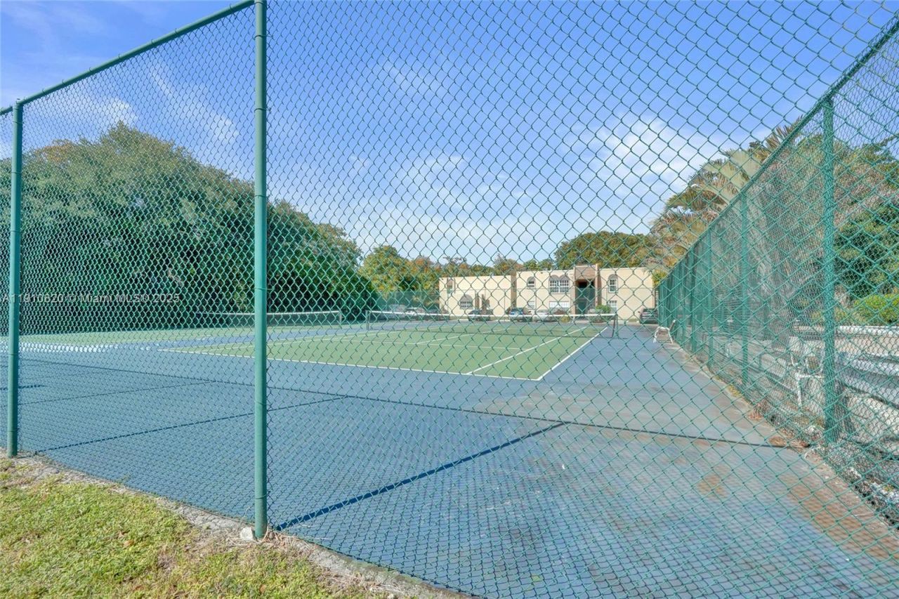 4220 NW 21st St, Unit 206, Lauderhill, FL 33313 Photo