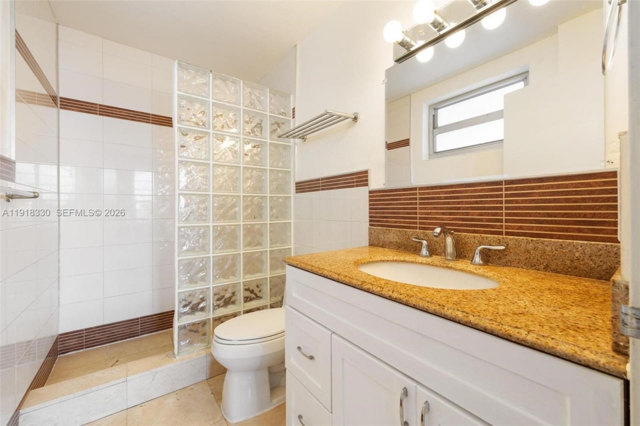 9102 W Bay Harbor Dr, Unit 2-DW, Bay Harbor Islands, FL 33154 Photo