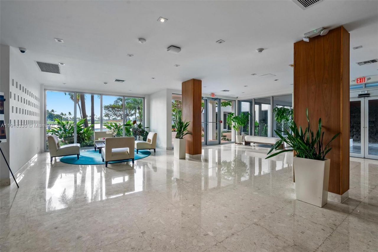 9102 W Bay Harbor Dr, Unit 2-DW, Bay Harbor Islands, FL 33154 Photo