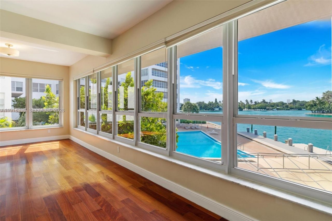 9102 W Bay Harbor Dr, Unit 2-DW, Bay Harbor Islands, FL 33154 Photo