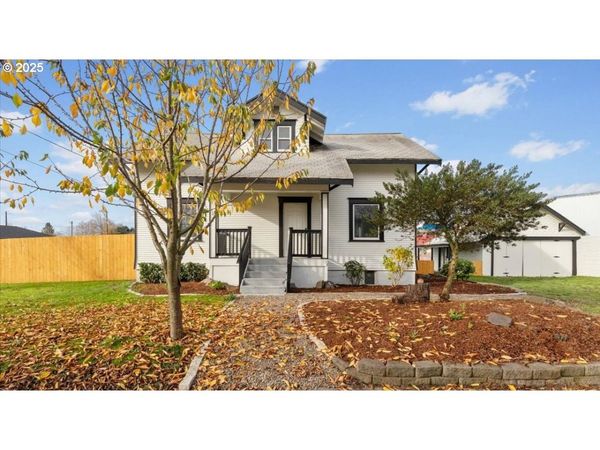 391 W 1ST ST, Halsey, OR 97348