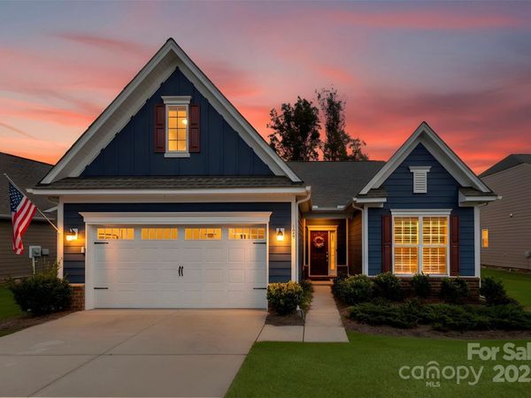 129 Picasso Trail, Mount Holly, NC 28120