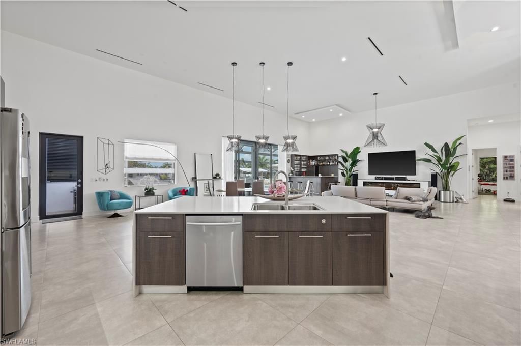 5324 Mayfair Ct, Cape Coral, FL 33904 Photo