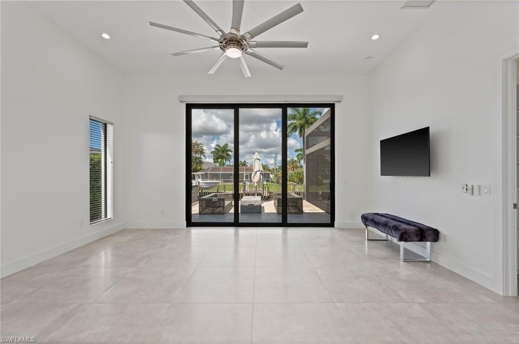 5324 Mayfair Ct, Cape Coral, FL 33904 Photo