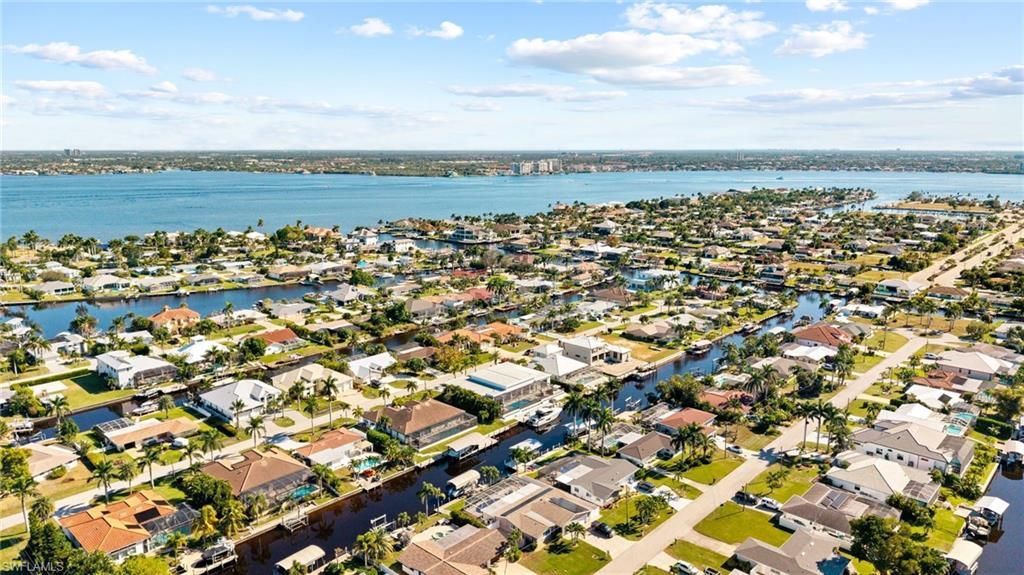 5324 Mayfair Ct, Cape Coral, FL 33904 Photo